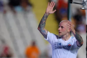 ΑΠΟΕΛ-Σλόβαν: Χάθηκε το Ch.L, φουλ για Europa League! (Φώτος)