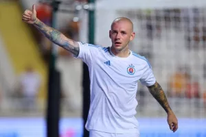 ΑΠΟΕΛ-Σλόβαν: Χάθηκε το Ch.L, φουλ για Europa League! (Φώτος)