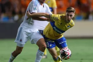 ΑΠΟΕΛ-Σλόβαν: Χάθηκε το Ch.L, φουλ για Europa League! (Φώτος)