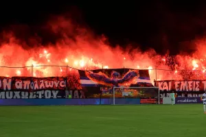 (Φώτος kerkida) Η είσοδος που ετοίμασαν οι Μαχητές