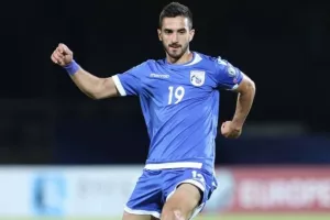 UPD/Σάββατο η απάντηση Λαΐφη