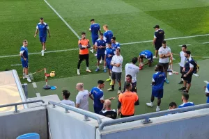 ΑΠΟΕΛ/ Η προπόνηση στο Národný futbalový štadión (Φώτος/Βίντεο)