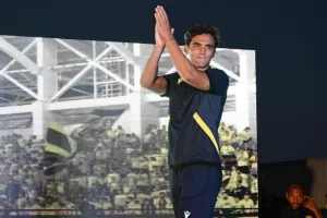 Υπέροχη νύχτα... για Κονσταντίνι