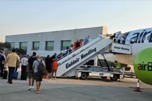 Πέταξε... για Λετονία το ΑΠΟΕΛ (Φώτος)
