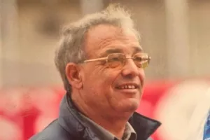 Πένθος στην ΕΝΠ/ Απεβίωσε ο "Καμάρας"