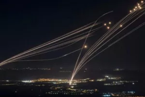 Μπαράζ ρουκετών από τον Λίβανο προς τη Γαλιλαία – Αναχαιτίστηκαν οι περισσότερες