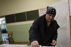 Ο πρόεδρος Ράντεφ ανακοίνωσε τη διεξαγωγή πρόωρων εκλογών στη Βουλγαρία