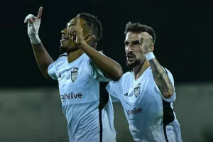 Δύο πρώην Ανορθωσιάτες σόκαραν… την ΑΕΚ 