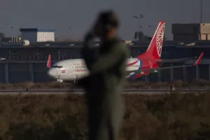 Η Αίγυπτος εξέδωσε έκτακτη οδηγία για αποφυγή του εναέριου χώρου του Ιράν
