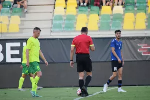 ΚΛΙΚΣ από το φιλικό