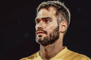 Χτύπημα... Ίβουσιτς