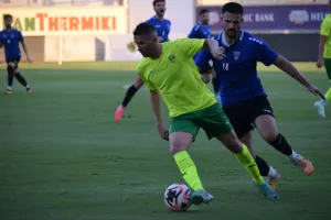 ΚΛΙΚΣ από το φιλικό