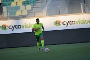ΚΛΙΚΣ από το φιλικό