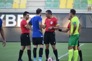 ΚΛΙΚΣ από το φιλικό