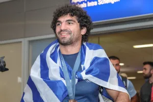 Αποθέωση Τσελίδη στο "Ελευθέριος Βενιζέλος"