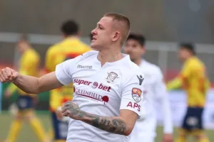 Επίθεση σε Neil Lennon: "Δεν ήξερε τίποτα για τη Rapid, μόνο αυτό που διάβαζε στο διαδίκτυο"