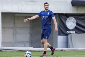 Με ΥΠΟΓΡΑΦΗ θα είναι... ΑΠΟΕΛ