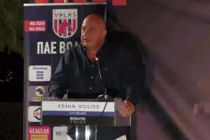 Μπέος: «Αφήστε τα τσιπουράδικα και ελάτε στο γήπεδο…»
