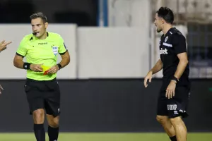 Μέσα με Απόλλωνα, εκτός με Πάφο ο Παρούτης