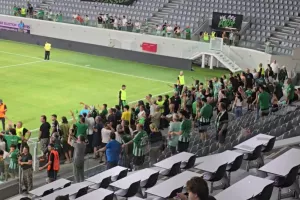 Κόουτς αυτός είναι ο κόσμος...