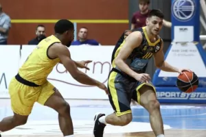 Παρελθόν από τον Άρη ο Φίλλιος, συνεχίζει στην ΑΕΚ