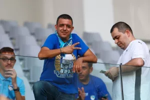 O Πλατωνής!