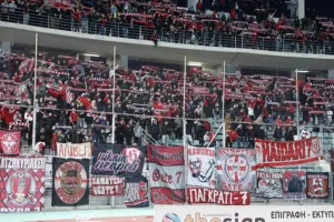 Εξάντλησαν ήδη το 1/3 των εισιτηρίων για Βόλο οι φίλοι του Ολυμπιακού