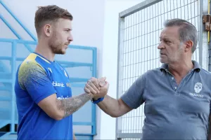 ΤΩΡΑ βολεύει...