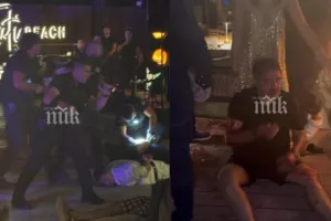 Χειροπέδες σε 8 άτομα, αναζητούνται άλλα τρία για την άγρια συμπλοκή σε beach bar