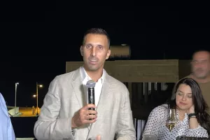 (Βίντεο/Φώτος kerkida) Η παρουσίαση του Παφιακού με… μια έκπληξη
