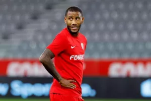O Luciano Narsingh...