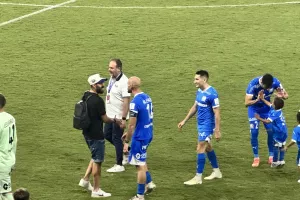 (Φώτος kerkida) Μοίρασε… συγχαρητήρια ο αρχηγός! 