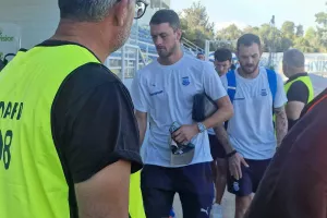 Άφιξη αποστολής Απόλλωνα (Φώτος kerkida)