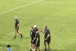 (Φώτος kerkida) Μοίρασε… συγχαρητήρια ο αρχηγός! 