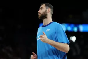 Παπαγιάννης: «Όλοι στη Μονακό ήθελαν να είμαι εδώ»