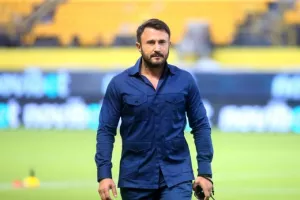 Μήνυμα Καρυπίδη ενόψει Ολυμπιακού: «Δώστε τα όλα για να πανηγυρίσουμε τη νίκη»