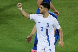 (Βίντεο) Εξαφάνισε την μπάλα η Ελλάδα και... 2-0 με Κουλιεράκη