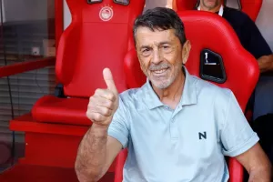 Ο ένας έτσι ο άλλος... αλλιώς!