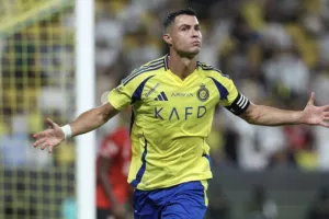 Κριστιάνο: «Θα παίζω μέχρι να πετύχω 1000 γκολ»!