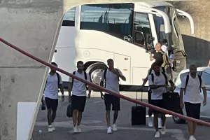 Έφτασε στην έδρα της η Πάφος FC - Χωρίς Κβίντα (Φώτος Kerkida)