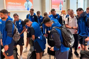 (ΦΩΤΟΣ) Check-in για Κύπρο