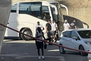 Έφτασε στην έδρα της η Πάφος FC - Χωρίς Κβίντα (Φώτος Kerkida)