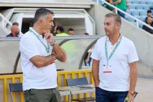 Κάλλιο αργά... παρά ποτέ