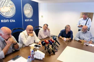 Κούμας:"Θα βρούμε τις σωστές λύσεις για να μην πεθάνει το ποδόσφαιρο μας"