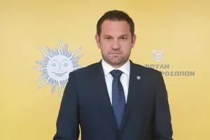 Σπύρος για... στοίχημα/"Ποδόσφαιρο χωρίς ποδοσφαιριστές δεν υπάρχει"