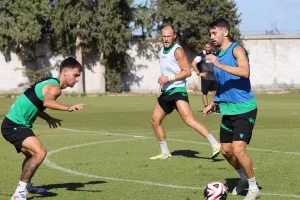 Ατζίλι με Κίτσο 