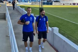 Κοιτούσε προς τις... εστίες!