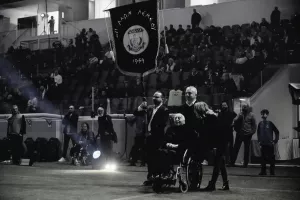 Θύρα 1:"Η φλόγα την οποία ανάψατε, δεν πρόκειται να σβήσει"