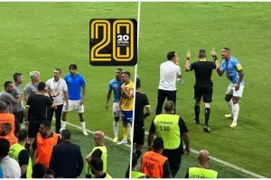 Πέναλτι... VAR και τελικά ΑΚΥΡΟ (Bίντεο)
