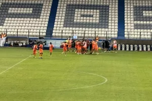 Ομόνοια Αρ. - Καρμιώτισσα: Το μοίρασαν στο ΠΑΠ (Φωτορεπορτάζ)